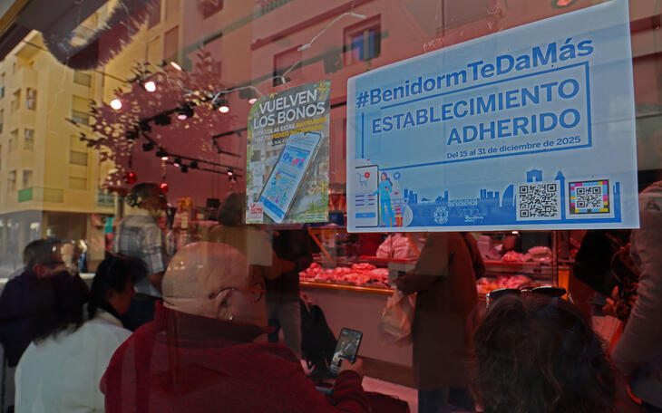 Benidorm aprueba el pago de la primera remesa de bonos consumo por valor de 351.690 euros